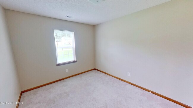 Building Photo - 1043 Shirley Dr