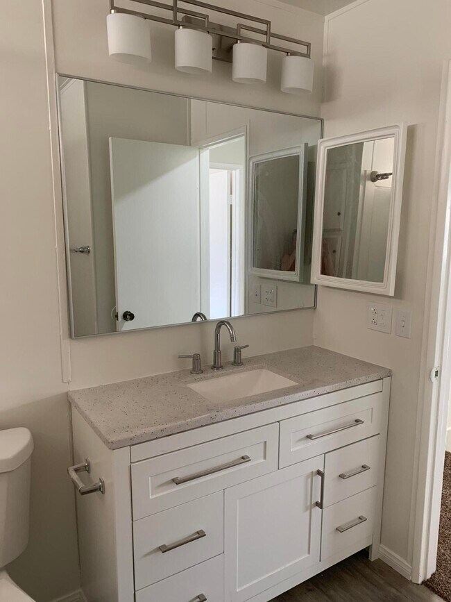 Building Photo - 40225 Harris Ln