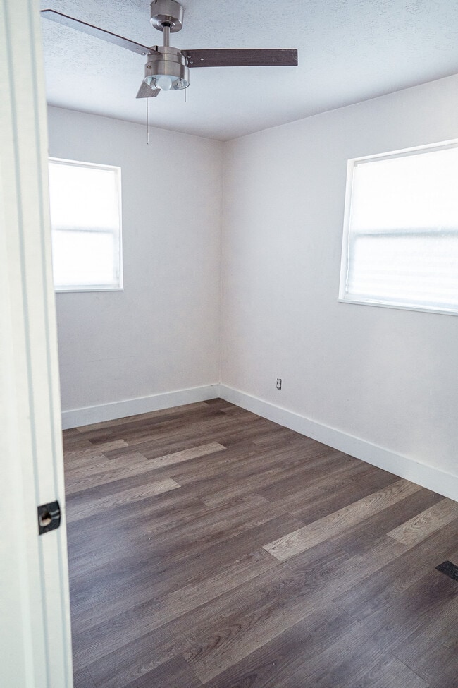 Building Photo - 6671 Fiesta Way