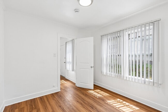 Floorplan - 4214-4240 S. Hoover St.
