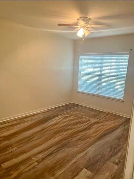 Master Bedrrom - 897 Fording Island Rd