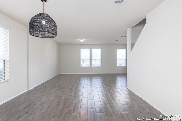 Building Photo - 319 Salz Wy