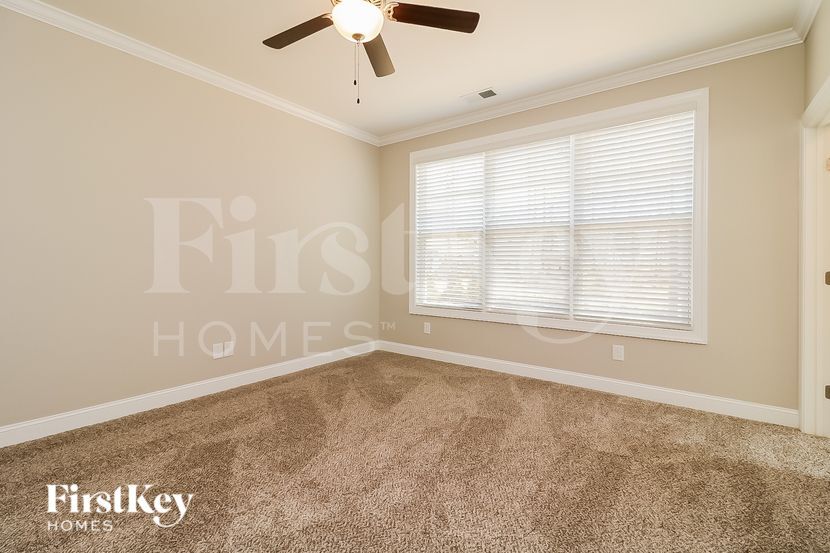 Building Photo - 159 Grey Hawk Dr