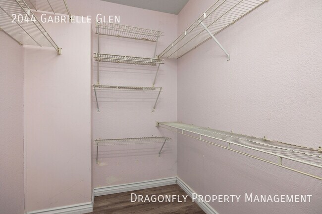 Building Photo - 2044 Gabrielle Glen