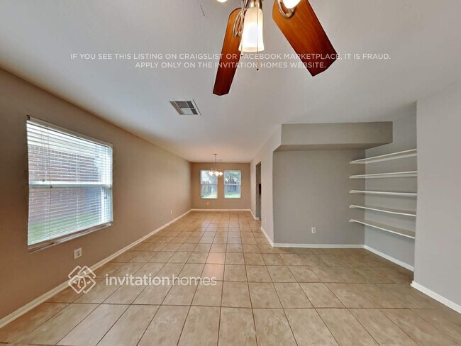 Building Photo - 16722 Warbler Dr