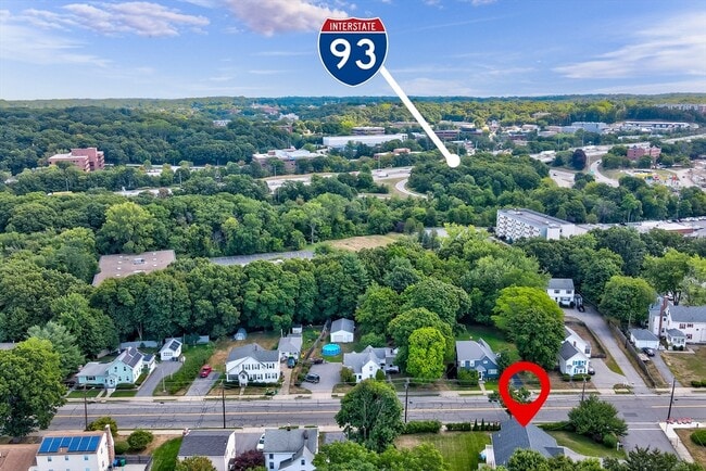 Building Photo - 3 Hawthorne St