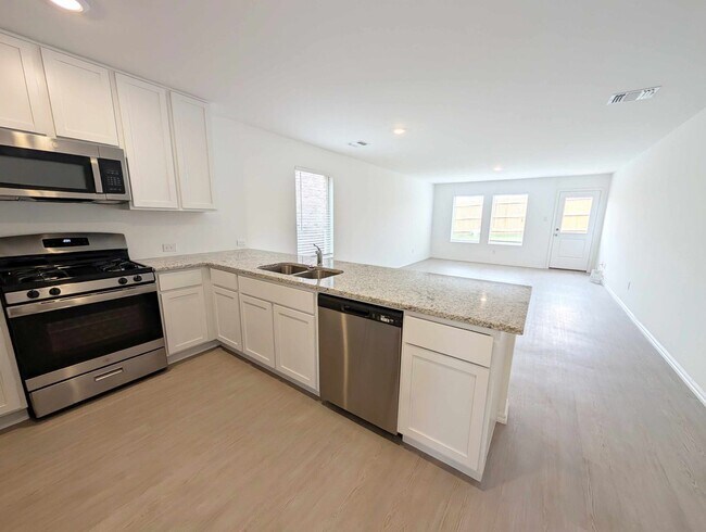 Building Photo - New Home in Edmond