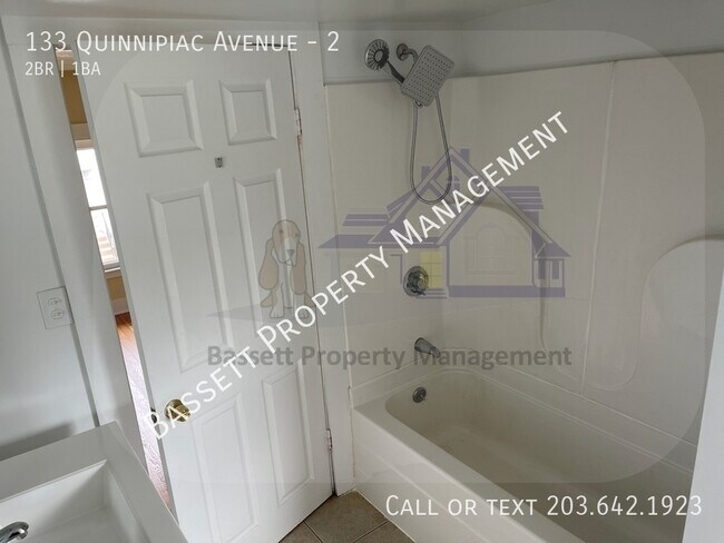 Building Photo - 133 Quinnipiac Ave