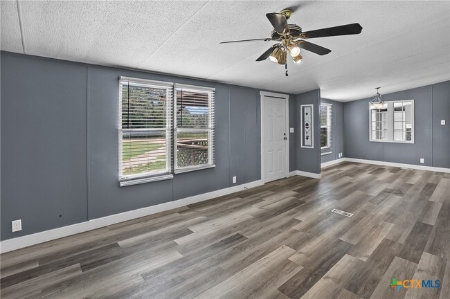 Building Photo - 154 Oak Lawn Dr