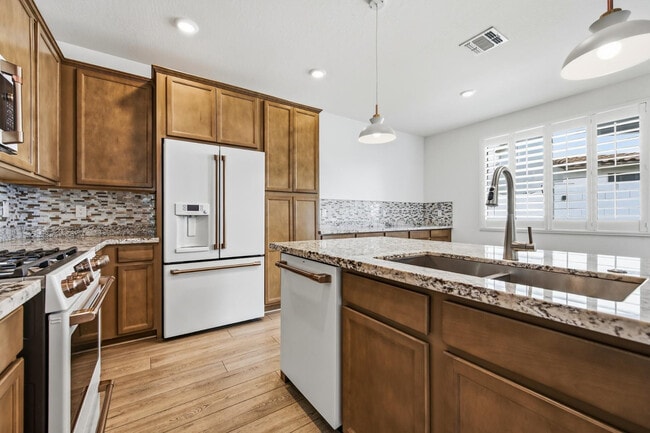 Building Photo - 4834 S Ferric