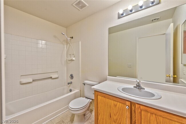 Building Photo - 9219 Hollander Ave