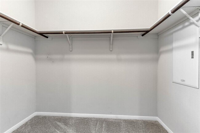 Building Photo - 3311 Brywood Dr
