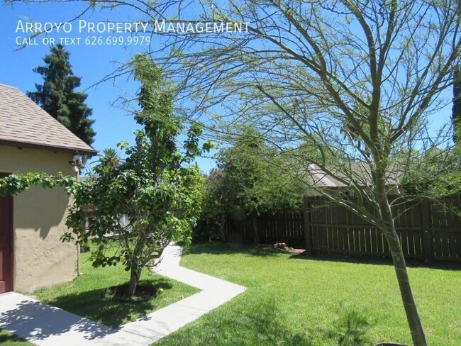 Building Photo - 1757 Paloma