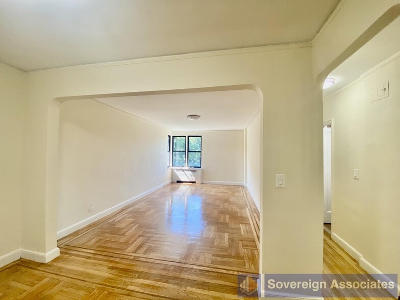 Building Photo - 100 Arden St