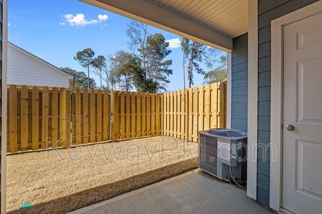 Building Photo - 2051 Denmark Ave SE