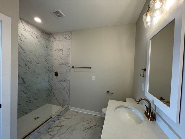 Building Photo - Discover the Charm of Hwy 150 living in Everlee