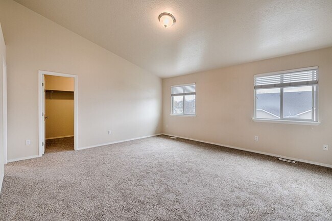 Building Photo - Beautiful home located in sought after Sundance Subdivision