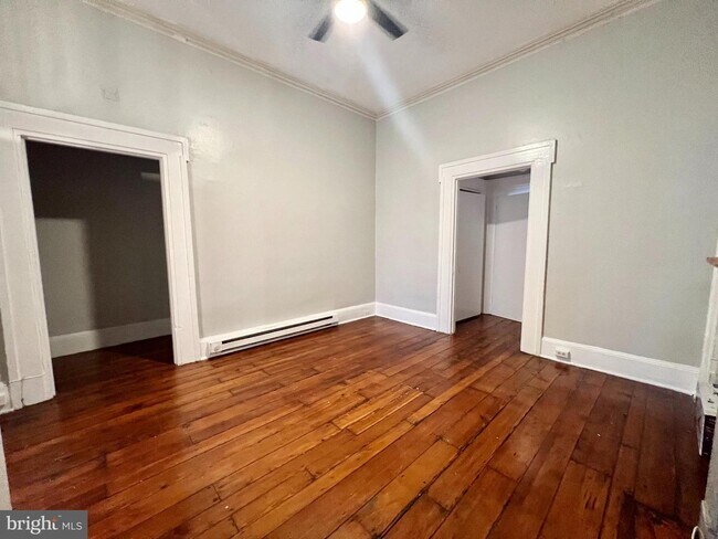 Building Photo - 735 Spruce St