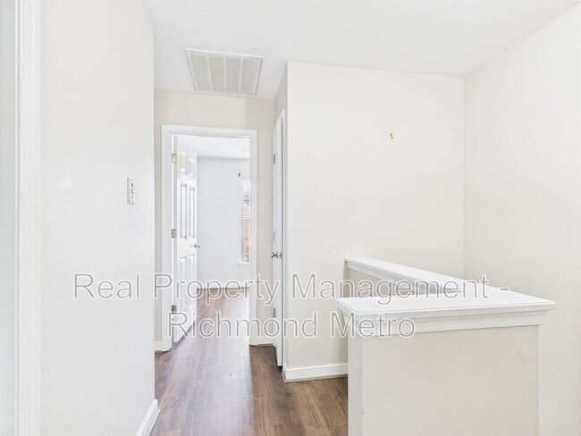 Building Photo - 1213 Magnolia Pointe Blvd