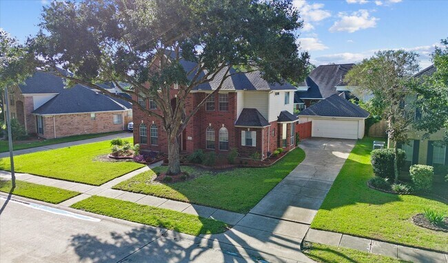 Building Photo - 3914 Clarestone Dr