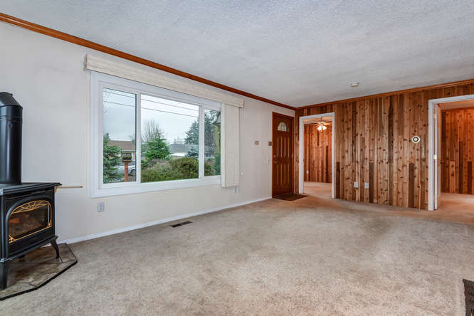 Building Photo - 736 3rd Ave N