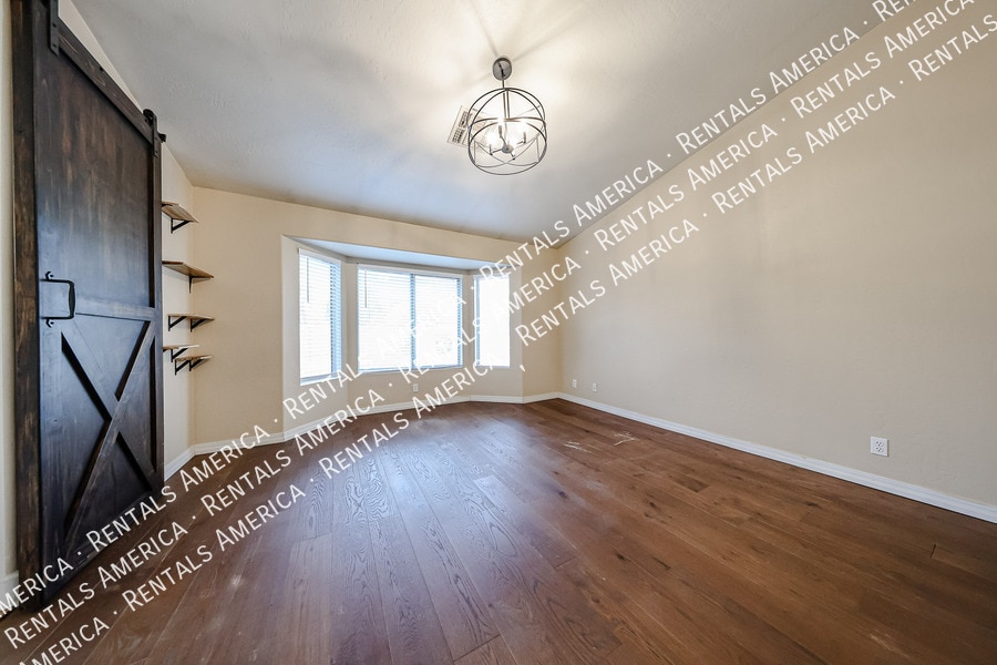 Building Photo - 2292 E Remington Pl