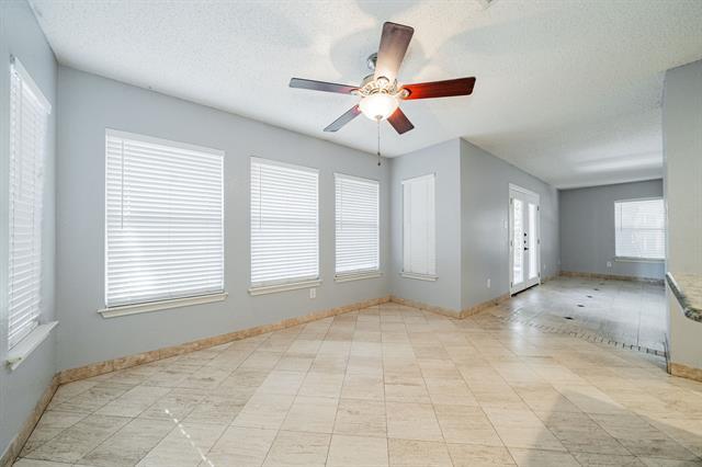 Building Photo - 2001 Barton Springs Dr