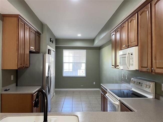 Building Photo - 9429 Myrtle Creek Ln