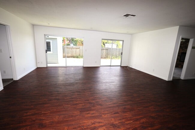 Building Photo - 1604 E Palm Ave