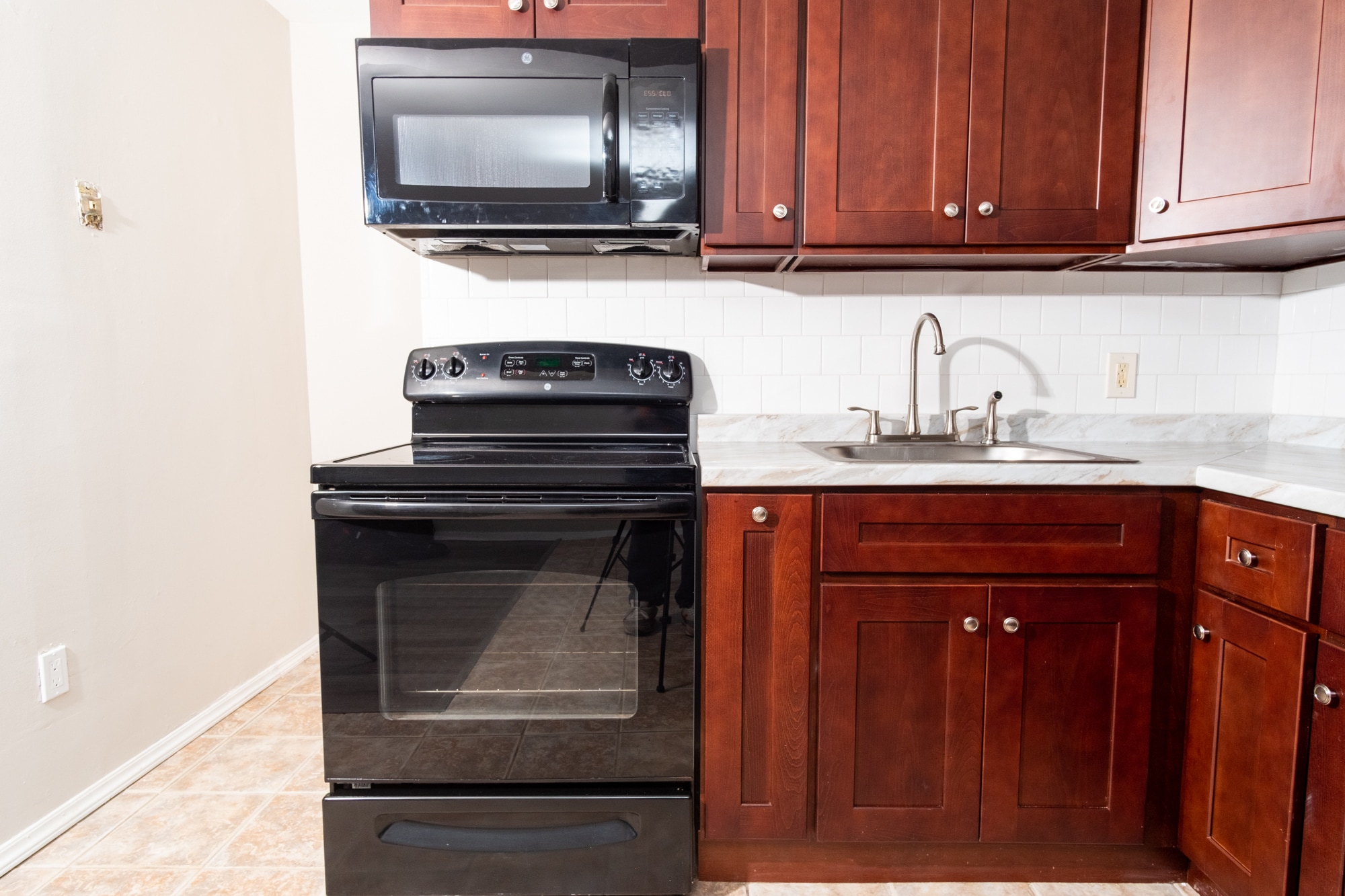 Kitchen - 22 Carson Ln