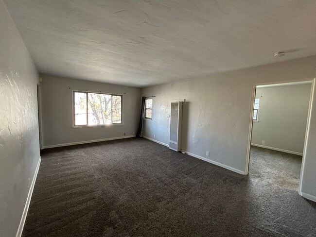 Building Photo - Charming Old Town Apartment