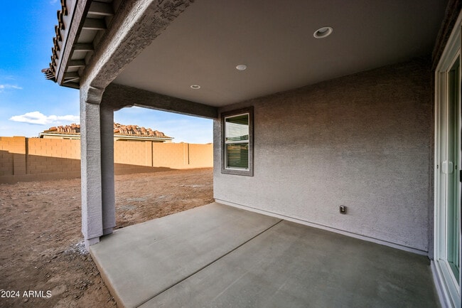 Building Photo - 7574 W Jackrabbit Ln