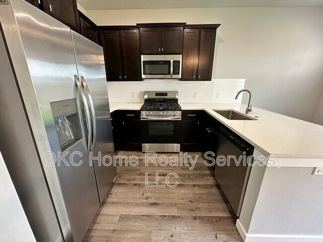 Building Photo - 8925 NW 109th Terrace