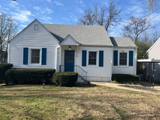 Primary Photo - Pet Friendly Home with Fenced Yard in Sylvan Park, 3 Bedrooms/ 1 Bath, Minutes to the Greenway