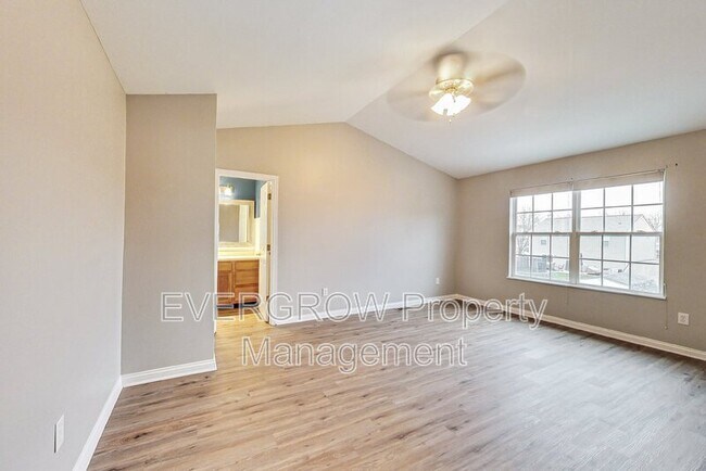 Building Photo - 1115 Spend a Buck Ct