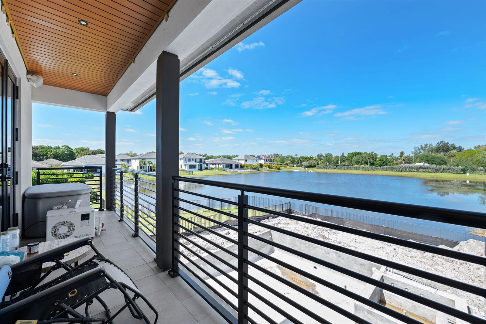 Building Photo - 5735 SW 104th Ter