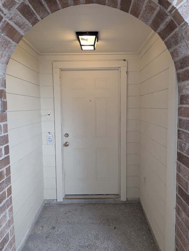 Primary Photo - 21015 Hidden Bridle Ct