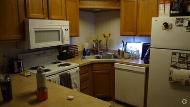 Building Photo - Great One Bedroom near Provo Rec Center, U...