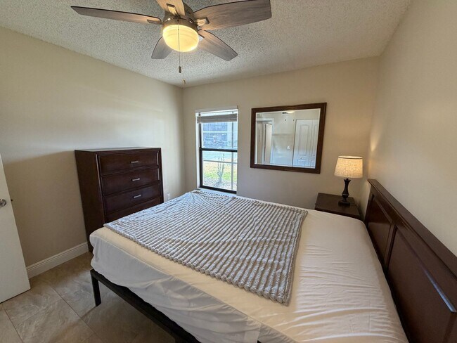 Building Photo - ANNUAL RENTAL - FURNISHED 1 BED / 1 BATH CONDO AT MYSTIC GARDEN