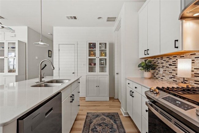 Building Photo - 3112 Corbin Ln