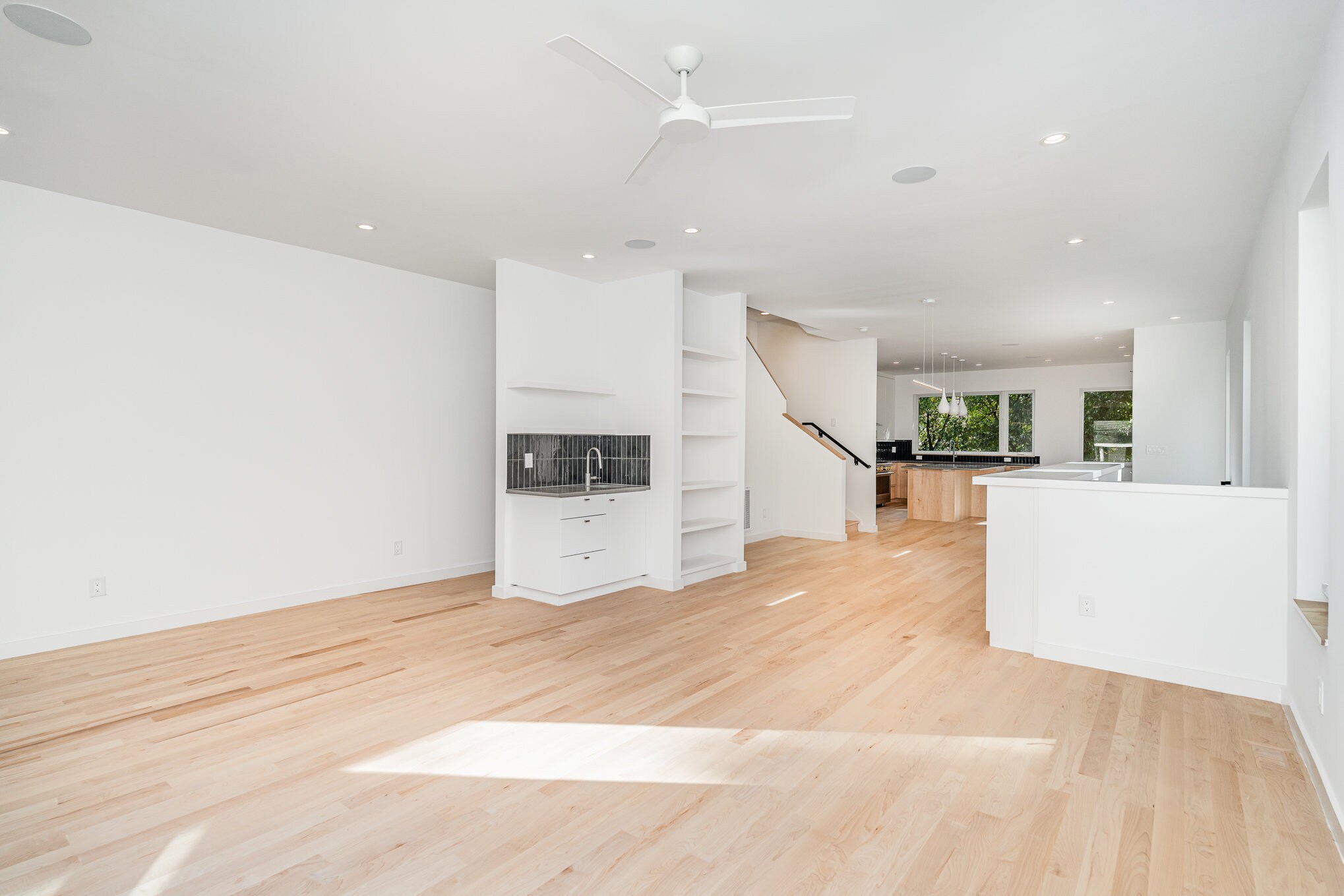 Building Photo - 515 W Lenoir St