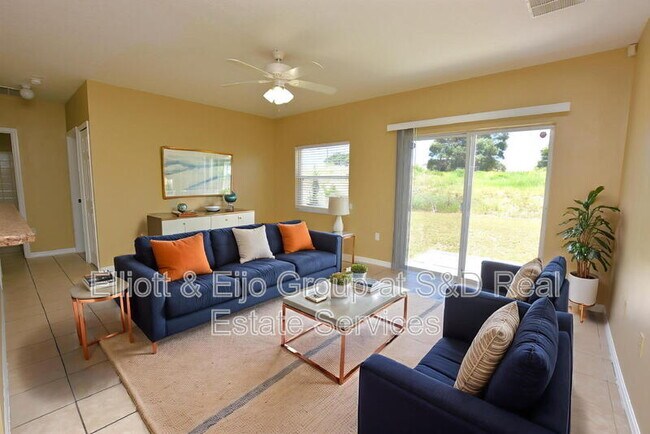 Building Photo - 982 Cumberland Dr