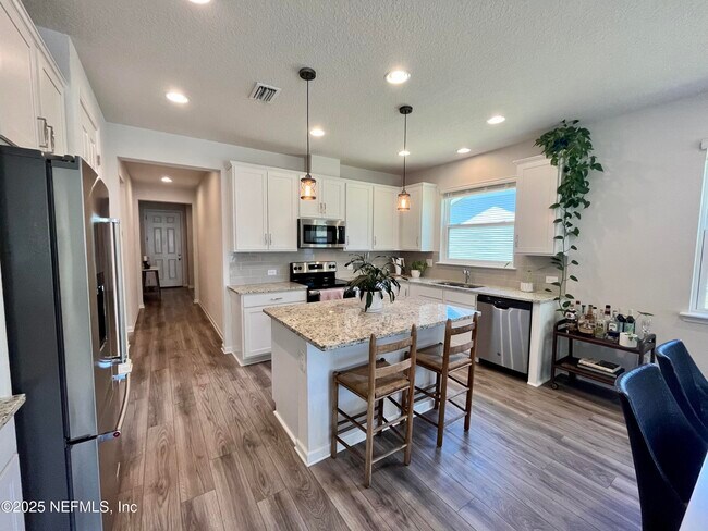 Building Photo - 2274 Lincoln Sendero Trail