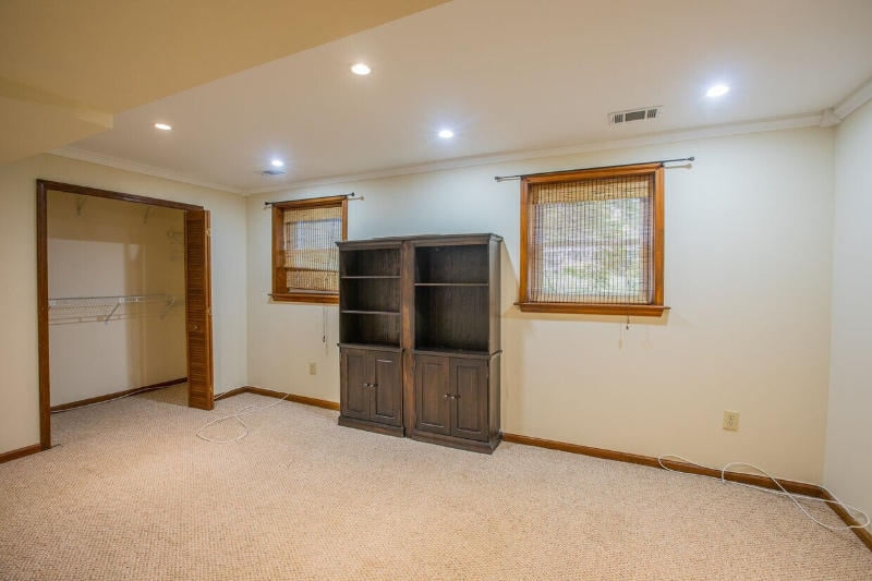 Building Photo - 5518 Old Crain Hwy