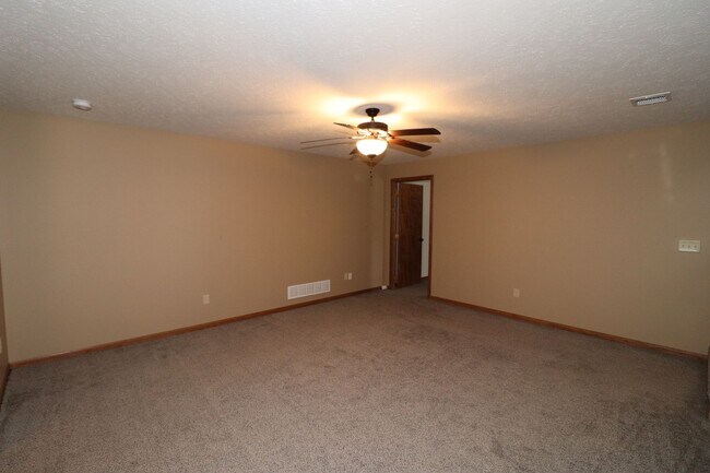 Building Photo - Country House for rent