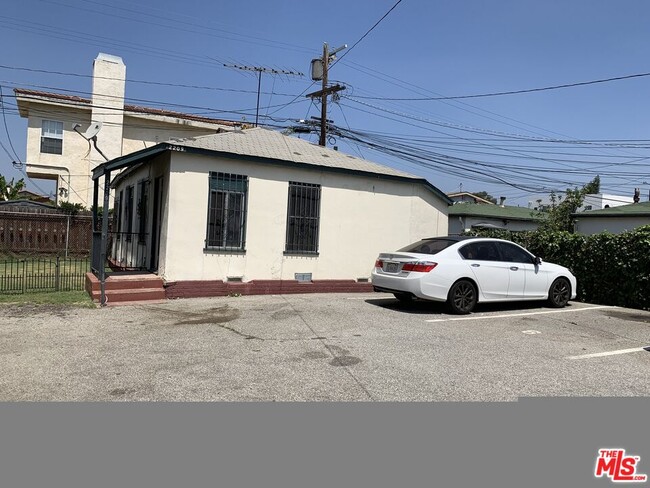 Primary Photo - 2209 Ridgeley Dr