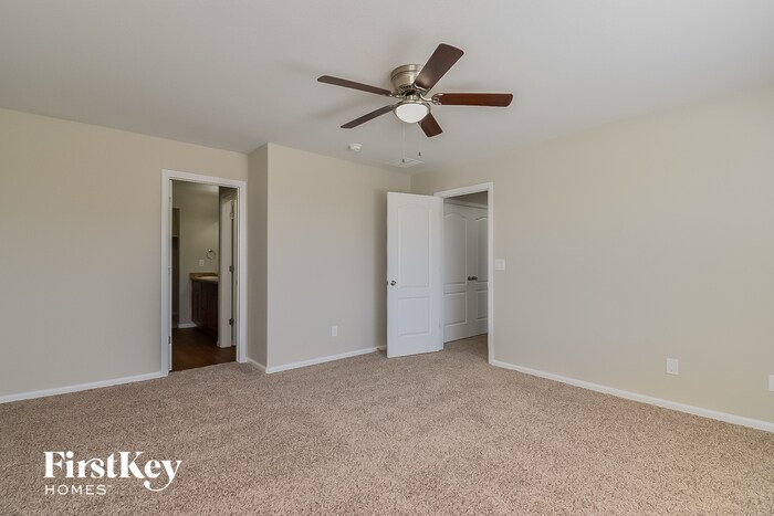 Building Photo - 6632 Kearsarge Dr