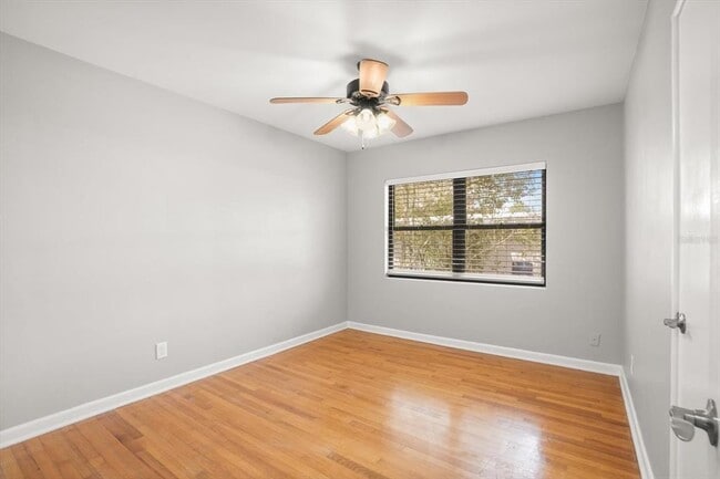 Building Photo - 524 Byron Rd