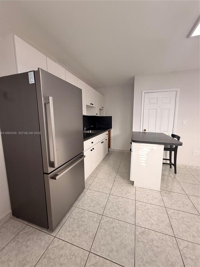 Building Photo - 3666 SW 24th Ter