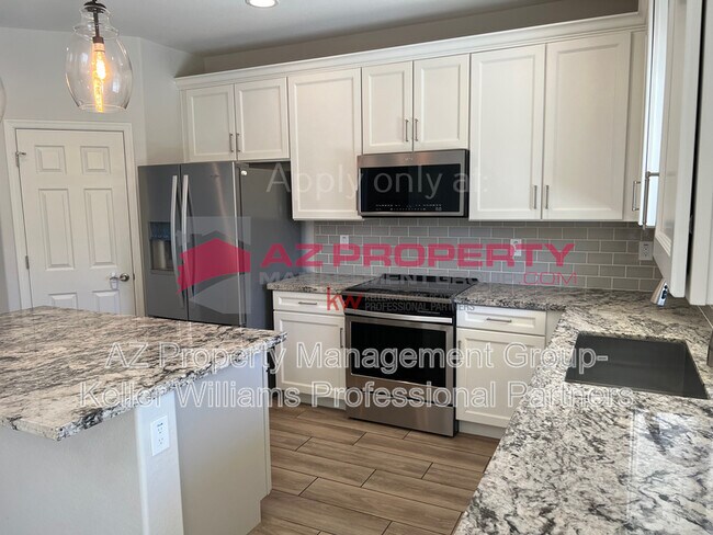 Building Photo - 2604 N Black Rock Rd